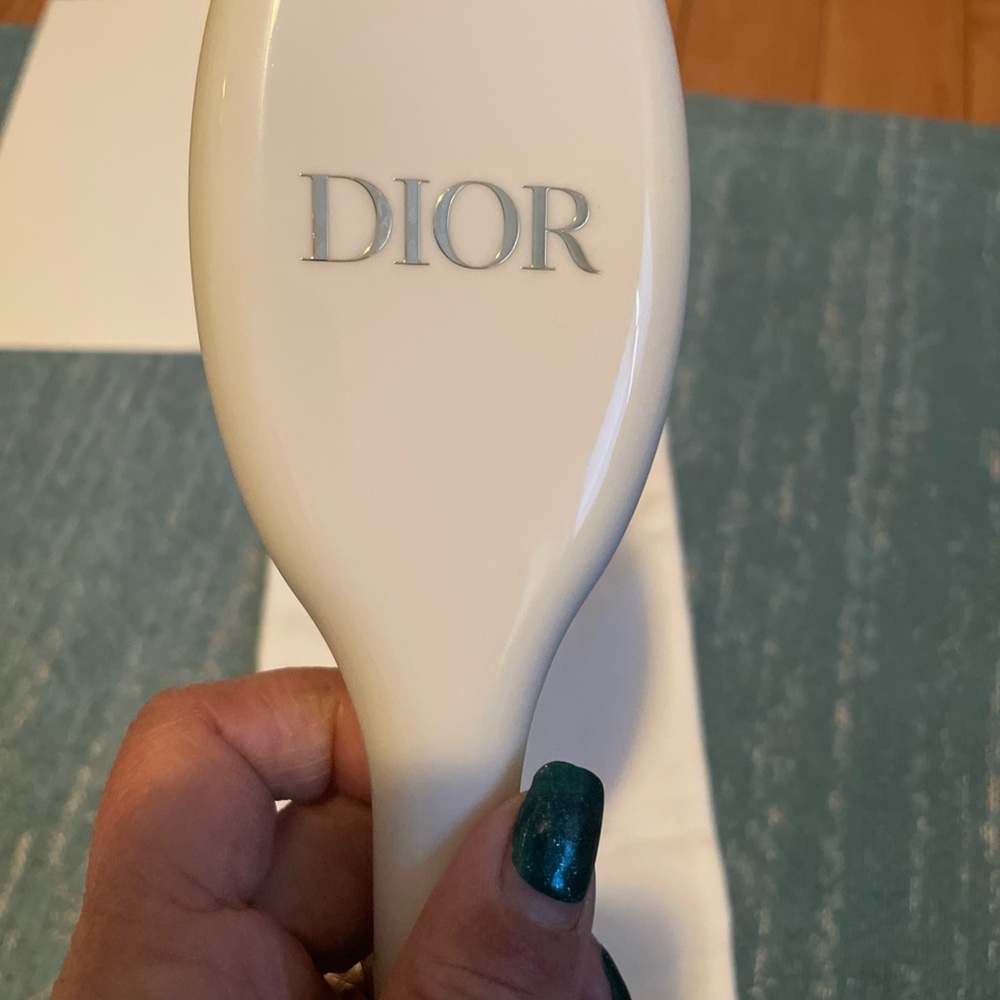 DIOR White / Ivory Denim Cosmetic Case With Ambre Nuit And Jadore Brush - Picture 8 of 16